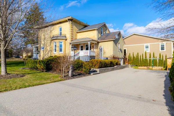 18 Main ST E, Norwich, ON N0J 1P0