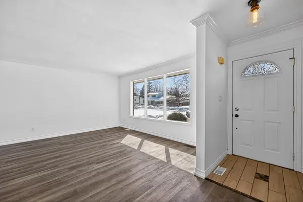 31 Vanier DR, Brockville, ON K6V 3J6