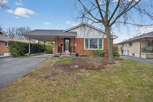 15 Marshall ST, Brantford, ON N3R 3C8