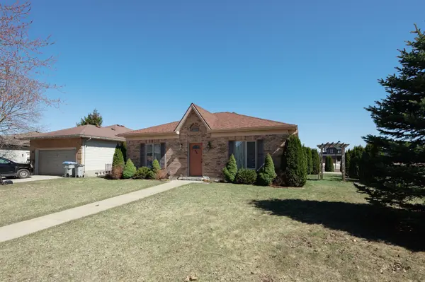 32 Robin ST, North Middlesex, ON N0M 1A0