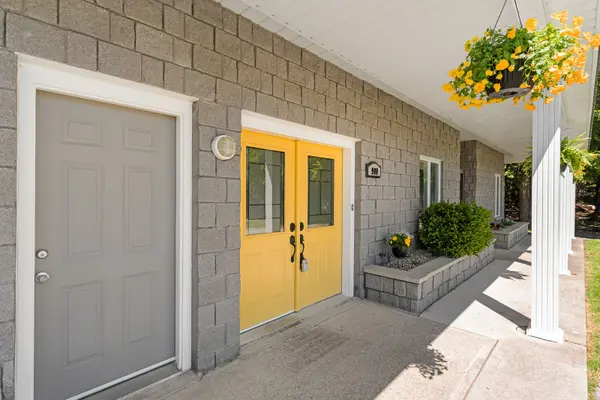 900 Berford ST, South Bruce Peninsula, ON N0H 2T0