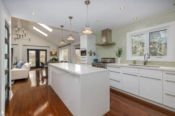 113 Centre ST, Niagara-on-the-lake, ON L0S 1J0