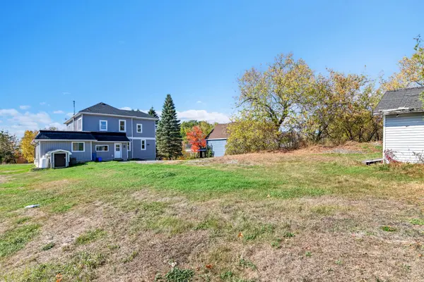 16 Mowat ST, Greater Madawaska, ON K0J 1H0