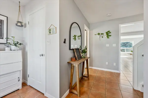 11 Warren ST, Guelph, ON N1E 7K4