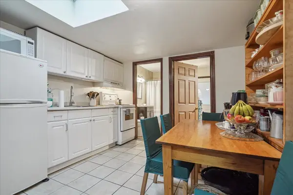 27 George ST, St. Catharines, ON L2R 5N3