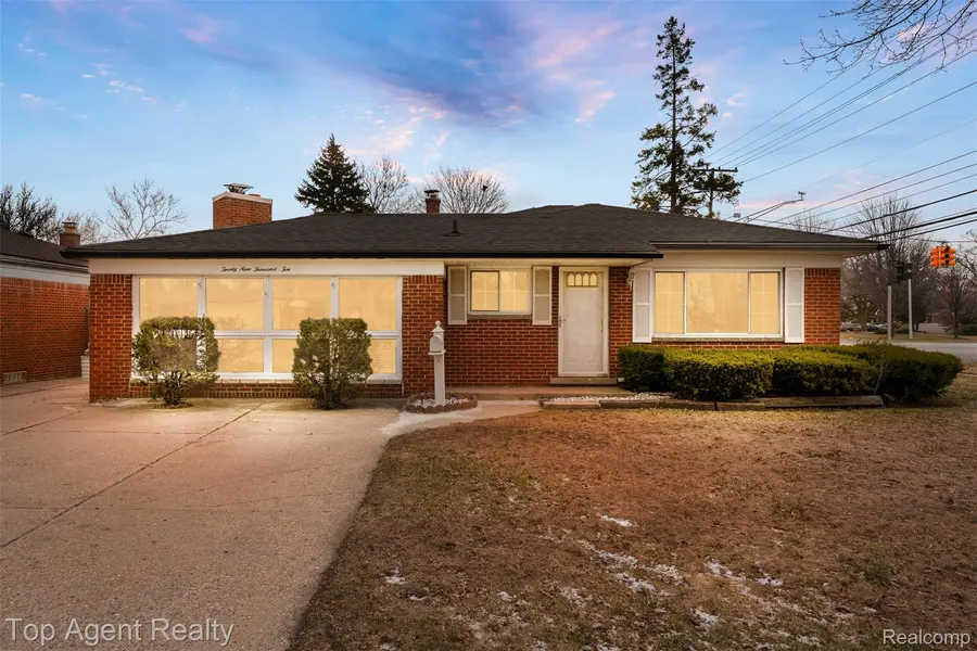 29010 Wagner DR, Warren, MI 48093