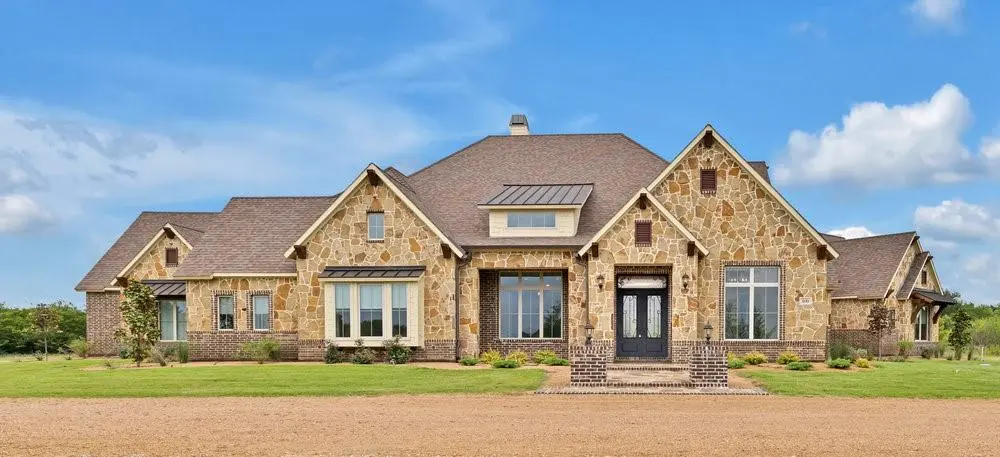 100 New Dominion Drive, Royse City, TX 75189