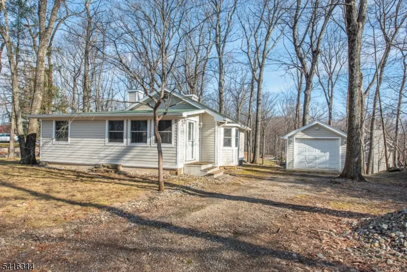 18 Oak Ln M, Montville Twp., NJ 07045