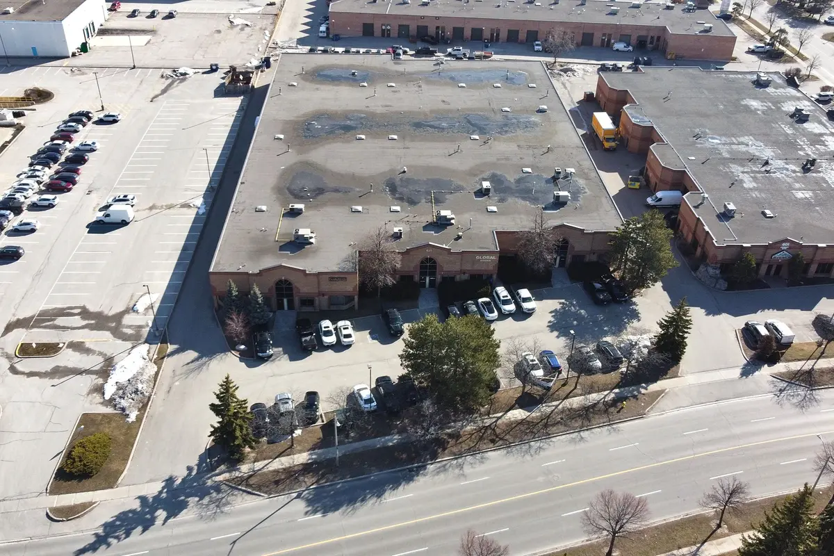 633 Edgeley BLVD #2, Vaughan, ON L4K 4H6