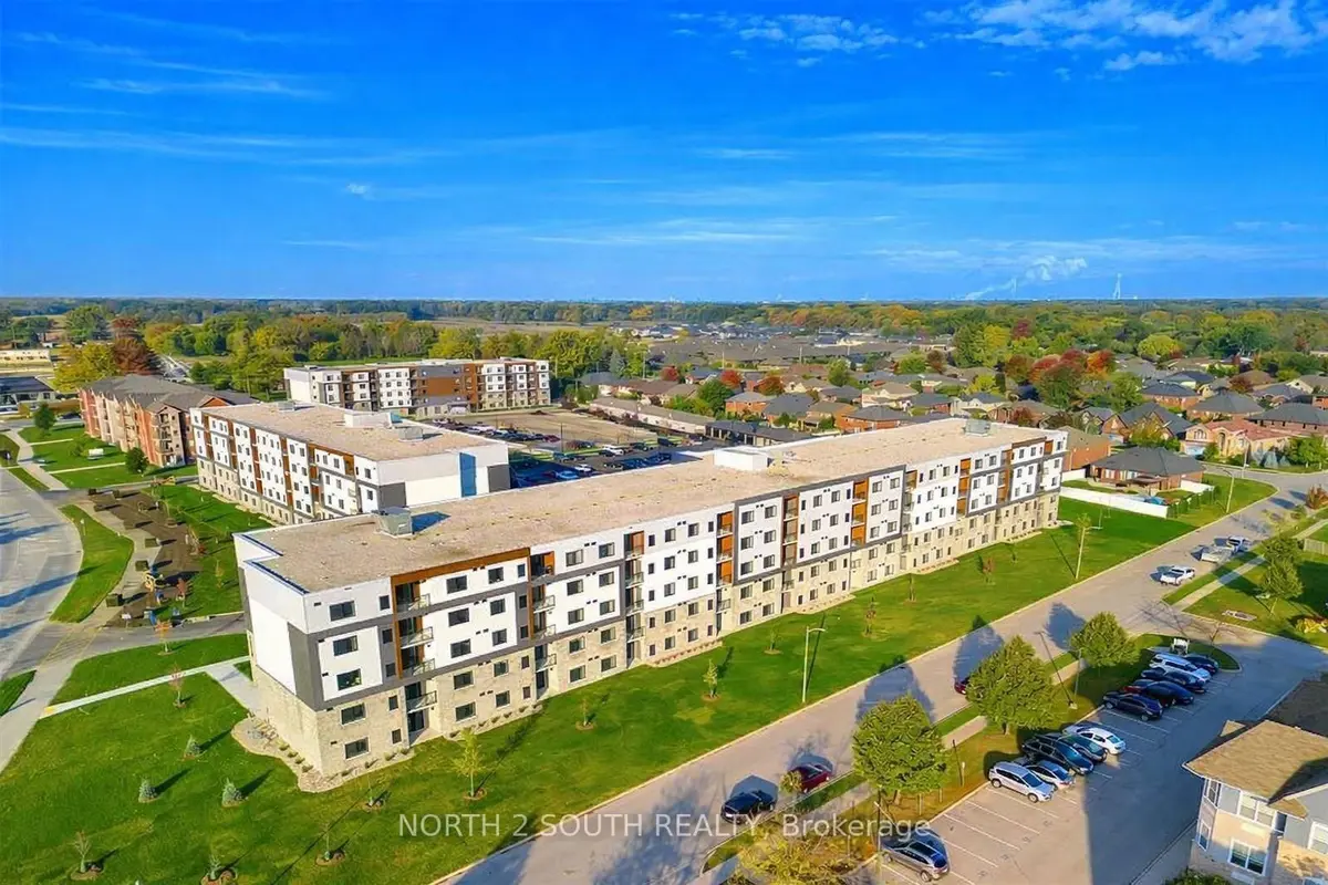 2550 Sandwich West Pkwy #102, Windsor, ON N9H 0A7