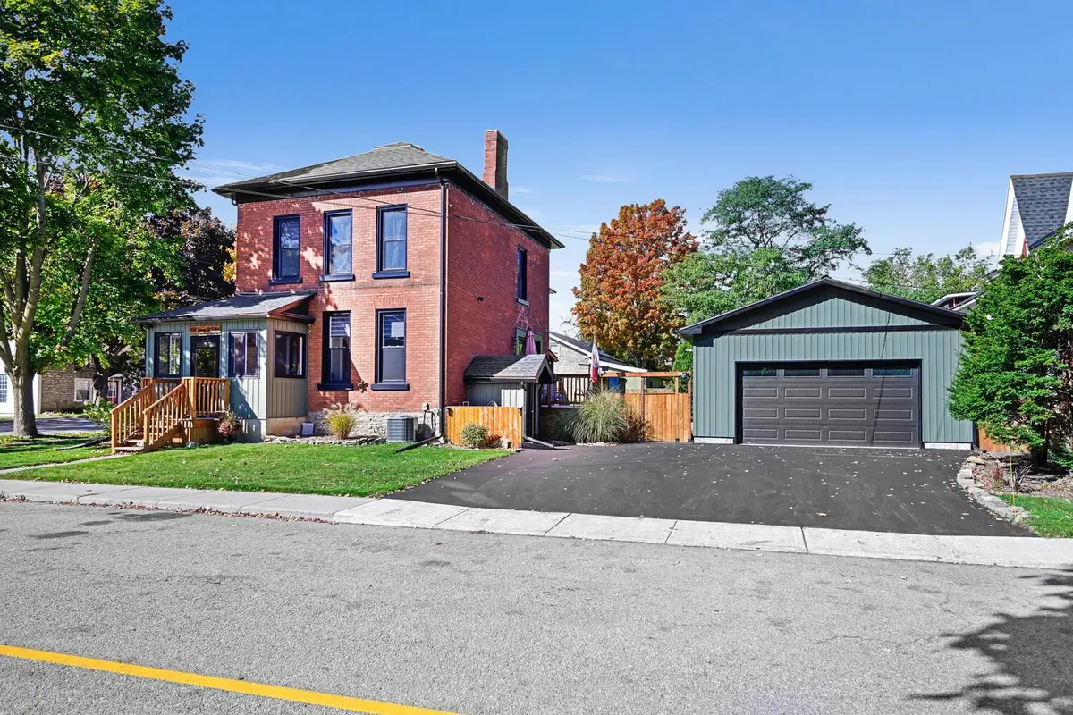 198 James ST W, Prescott, ON K0E 1T0