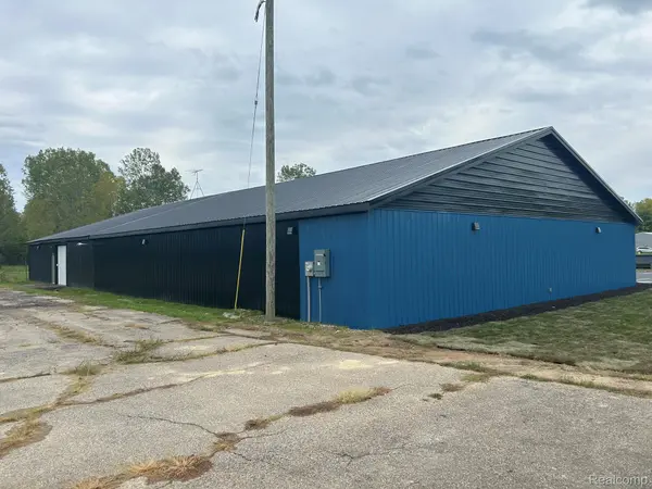 12519 M 140, South Haven, MI 49090