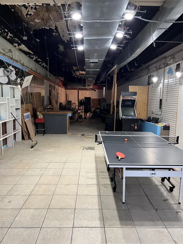 22 North Saginaw Street, Pontiac, MI 48342