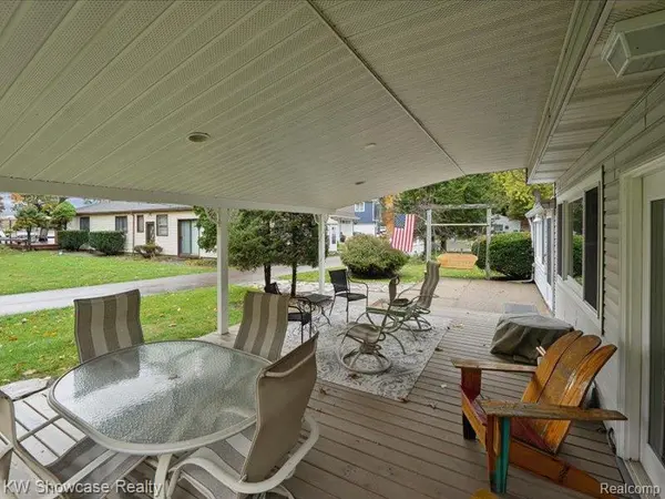 612 Sunrise Park ST, Genoa Township, MI 48843