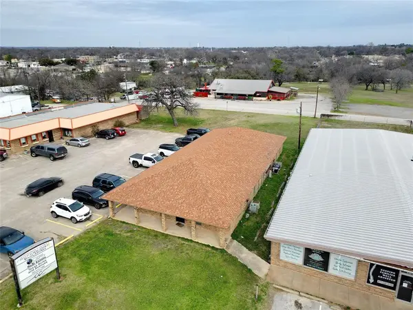 311 E Highway 199, Springtown, TX 76082