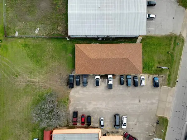 311 E Highway 199, Springtown, TX 76082