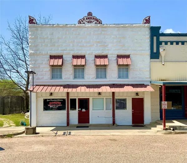 113 S Avenue D,  Clifton,  TX 76634