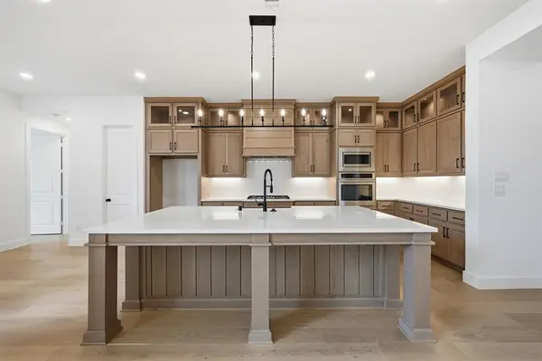 4312 Sandbrock Parkway, Aubrey, TX 76227