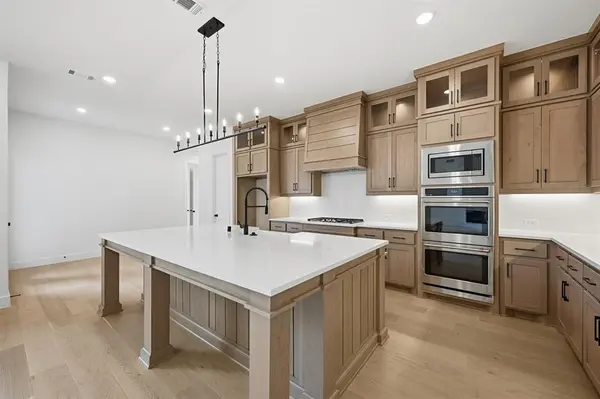 4312 Sandbrock Parkway, Aubrey, TX 76227