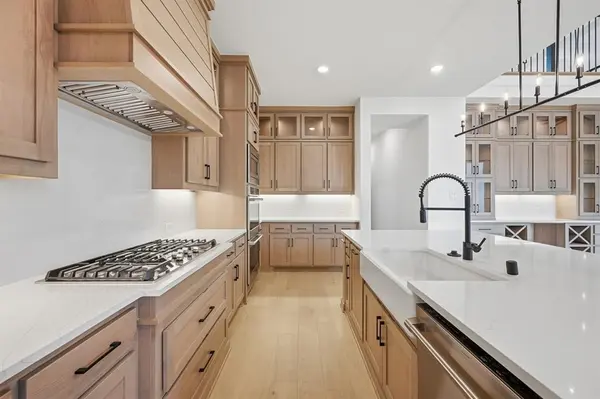 4312 Sandbrock Parkway, Aubrey, TX 76227