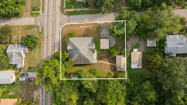 100 W Groves Street, Big Sandy, TX 75755