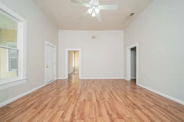 100 W Groves Street, Big Sandy, TX 75755