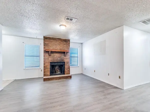 1228 English Street, Irving, TX 75061