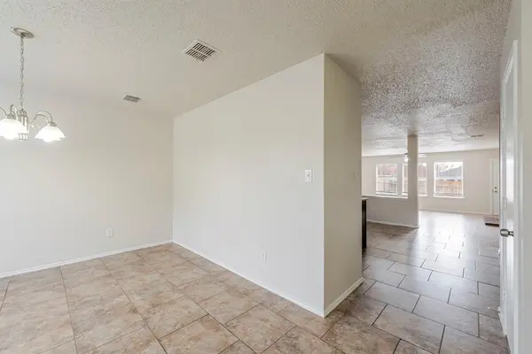 2454 Meadowgate Lane, Lancaster, TX 75134