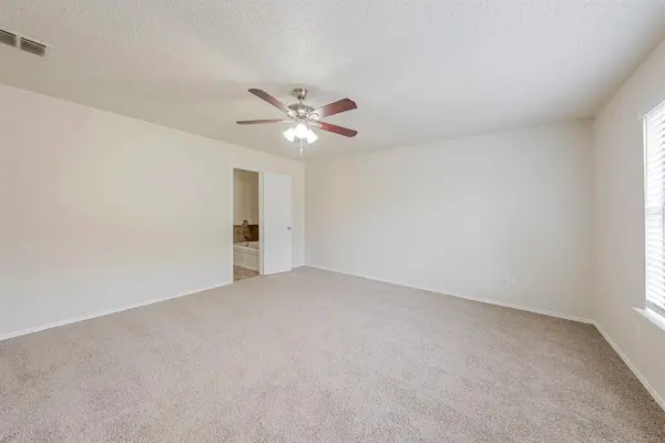 2454 Meadowgate Lane, Lancaster, TX 75134