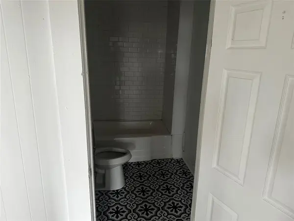 1651 cox, Shreveport, LA 71108