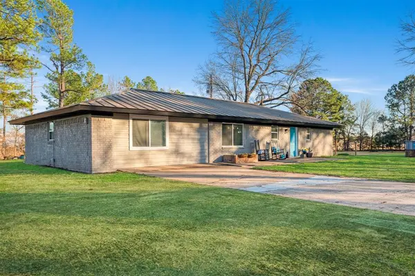 127 Farm Road 1499, Paris, TX 75460