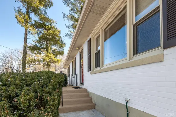 1101 Milford LN, Lynchburg, VA 24501