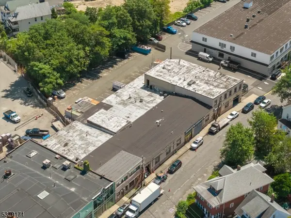 174 Getty Ave, Clifton City, NJ 07011