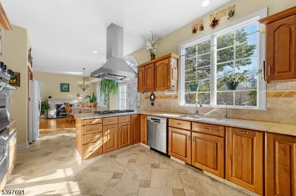 38 Larsen Rd, East Amwell Twp., NJ 08551