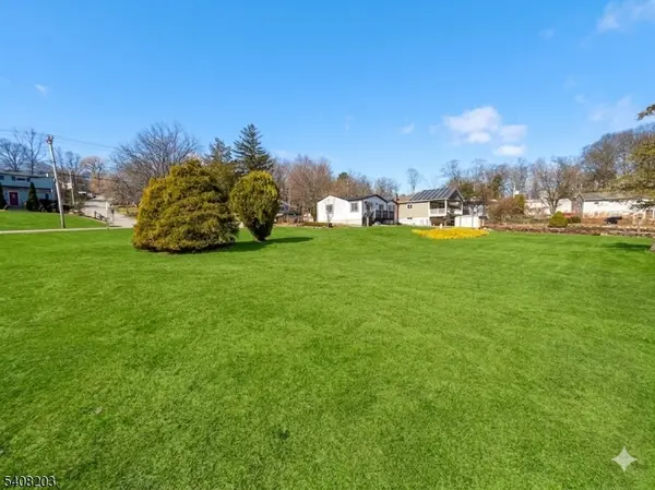 502 Otterhole Rd, West Milford Twp., NJ 07480