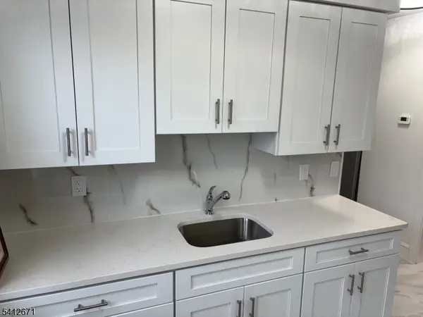 334 Midland Ave #1, Saddle Brook Twp., NJ 07663