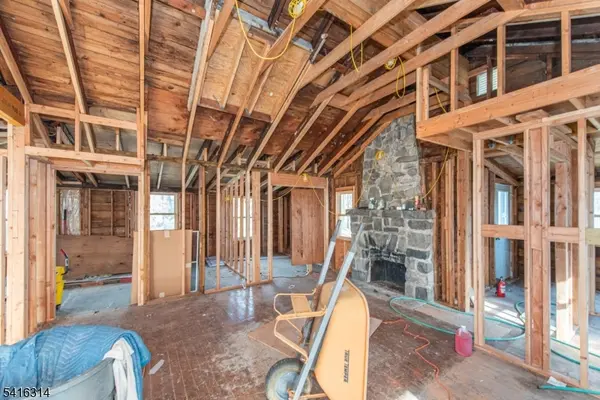 18 Oak Ln M, Montville Twp., NJ 07045