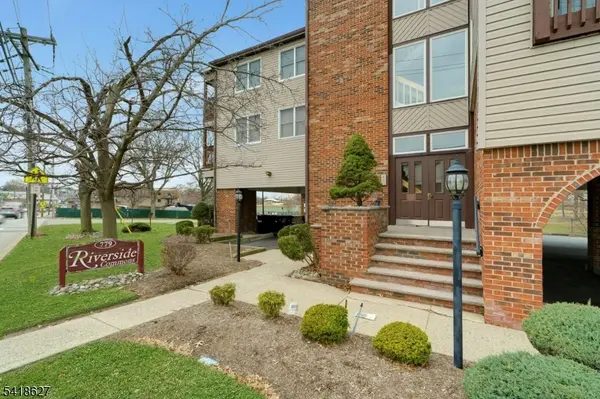 779 Riverside Ave #104, Lyndhurst Twp., NJ 07071