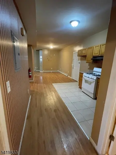 976 Madison Ave, Paterson City, NJ 07501