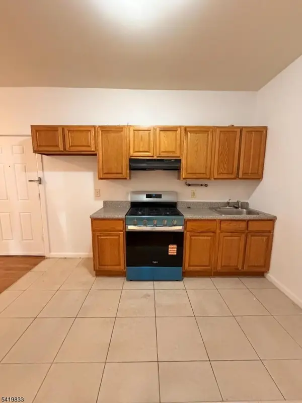 976 Madison Ave, Paterson City, NJ 07501