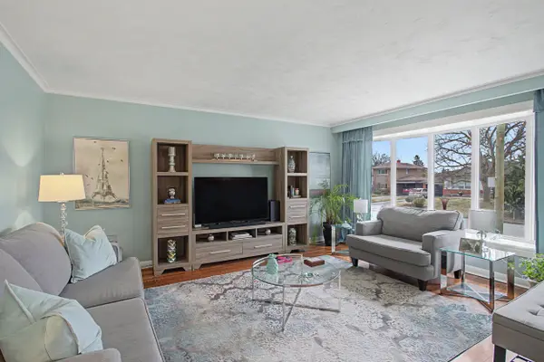 60 Lionel Heights CRES, Toronto C13, ON M3A 1M1