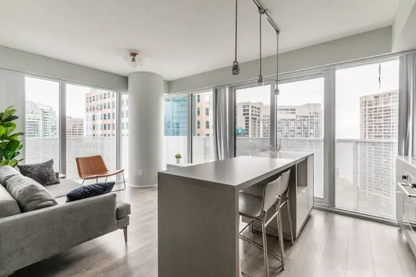 88 Harbour ST #2507, Toronto C01, ON M5J 1B7