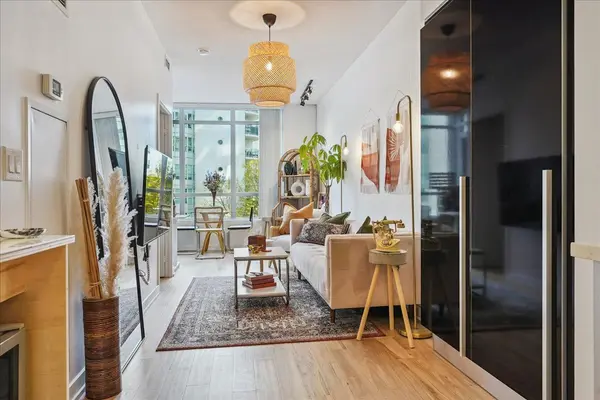 38 Dan Leckie WAY #515, Toronto C01, ON M5V 2V6