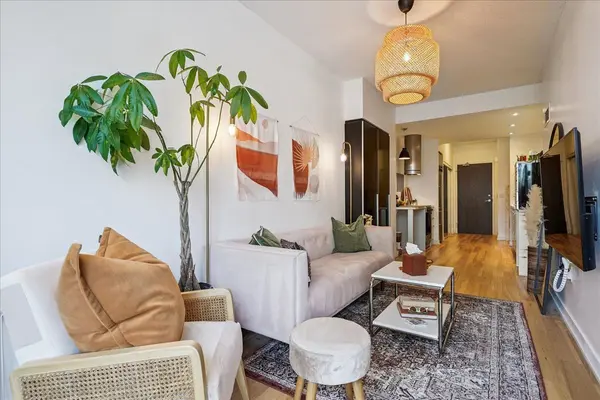 38 Dan Leckie WAY #515, Toronto C01, ON M5V 2V6