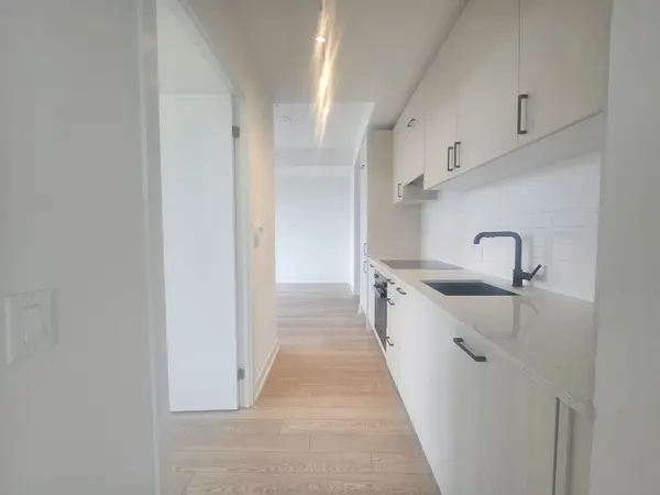 5 Quarrington LN #705, Toronto C13, ON M3C 0S5