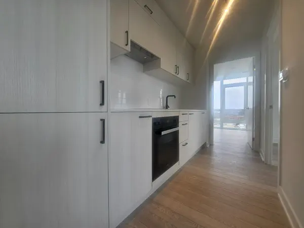 5 Quarrington LN #705, Toronto C13, ON M3C 0S5