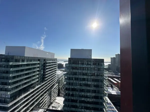 180 Front ST E #3608, Toronto C08, ON M5A 0A9