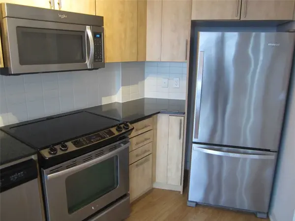 60 Berwick AVE #1108, Toronto C03, ON M5P 1H1