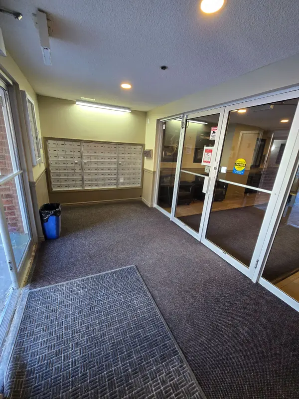 5235 Finch AVE E #214, Toronto E07, ON M1S 5X3