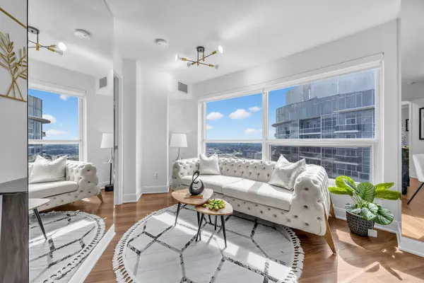 135 Village Green SQ #3918, Toronto E07, ON M1S 0G4